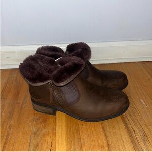UGG Brown Fur-lined Ankle Boots - Women’s 7.5